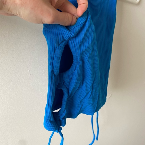 Garage cut out side tank - Picture 2 of 3